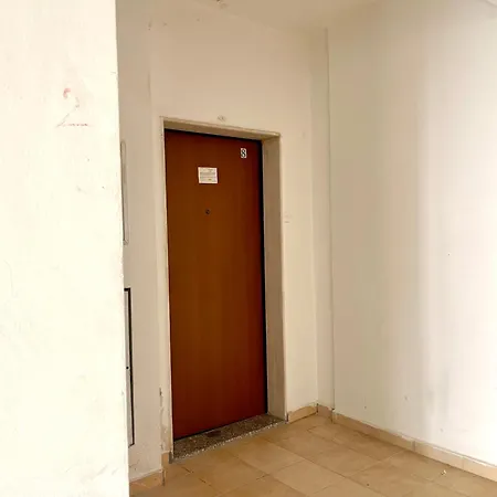 Lägenhet Rori House 2