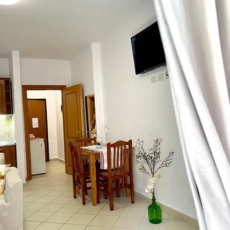 Rori House 2 *